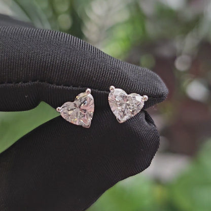 心形培育鑽石耳環