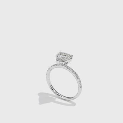 心形鑲鑽培育鑽石戒指