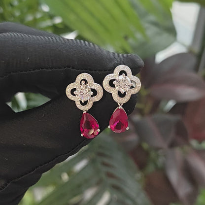 四叶草培育钻石耳环