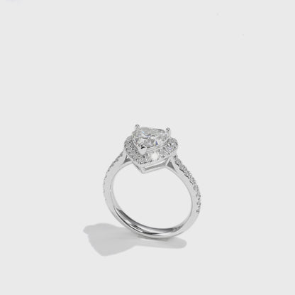 心形光環鑲鑽培育鑽石戒指