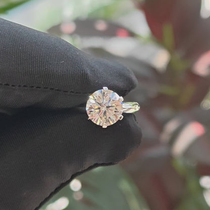 經典劍脊六爪培育鑽石戒指