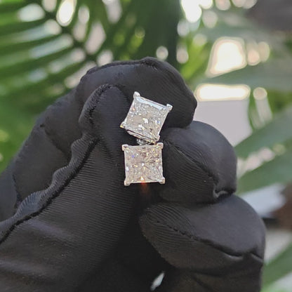 公主方形培育钻石耳环