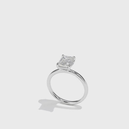 祖母綠形單顆培育鑽石戒指