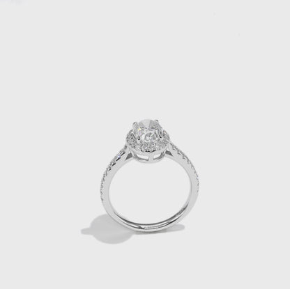 橢圓形光環鑲鑽培育鑽石戒指